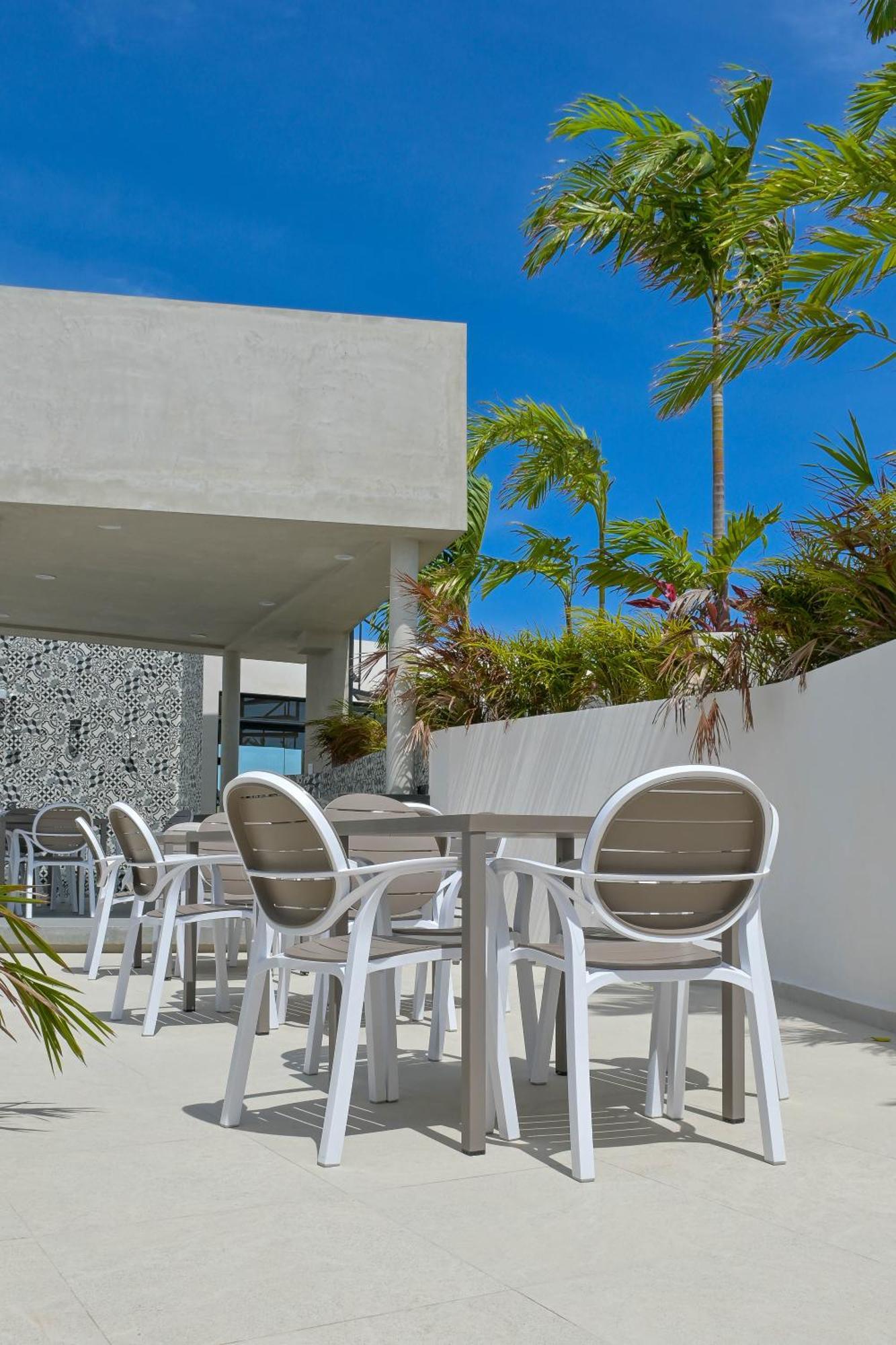 Urban Towers Playa Del Carmen Apartman Kültér fotó